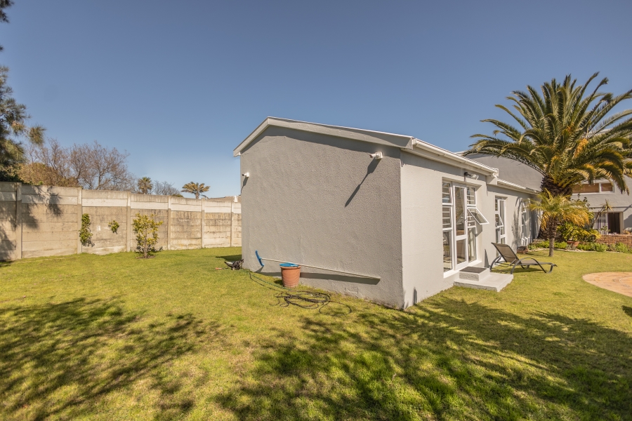 5 Bedroom Property for Sale in De Bron Western Cape